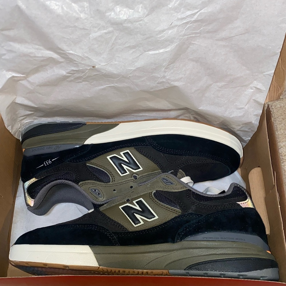 New Balance Andrew Reynolds 933